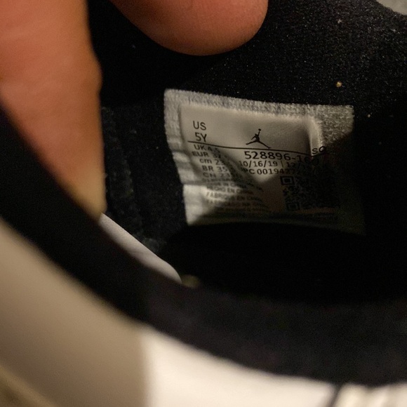 Air Jordan retro 11 concord low size 5Y - Picture 6 of 6